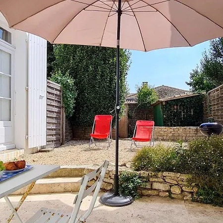 Petite Maison De Village Avec Etage